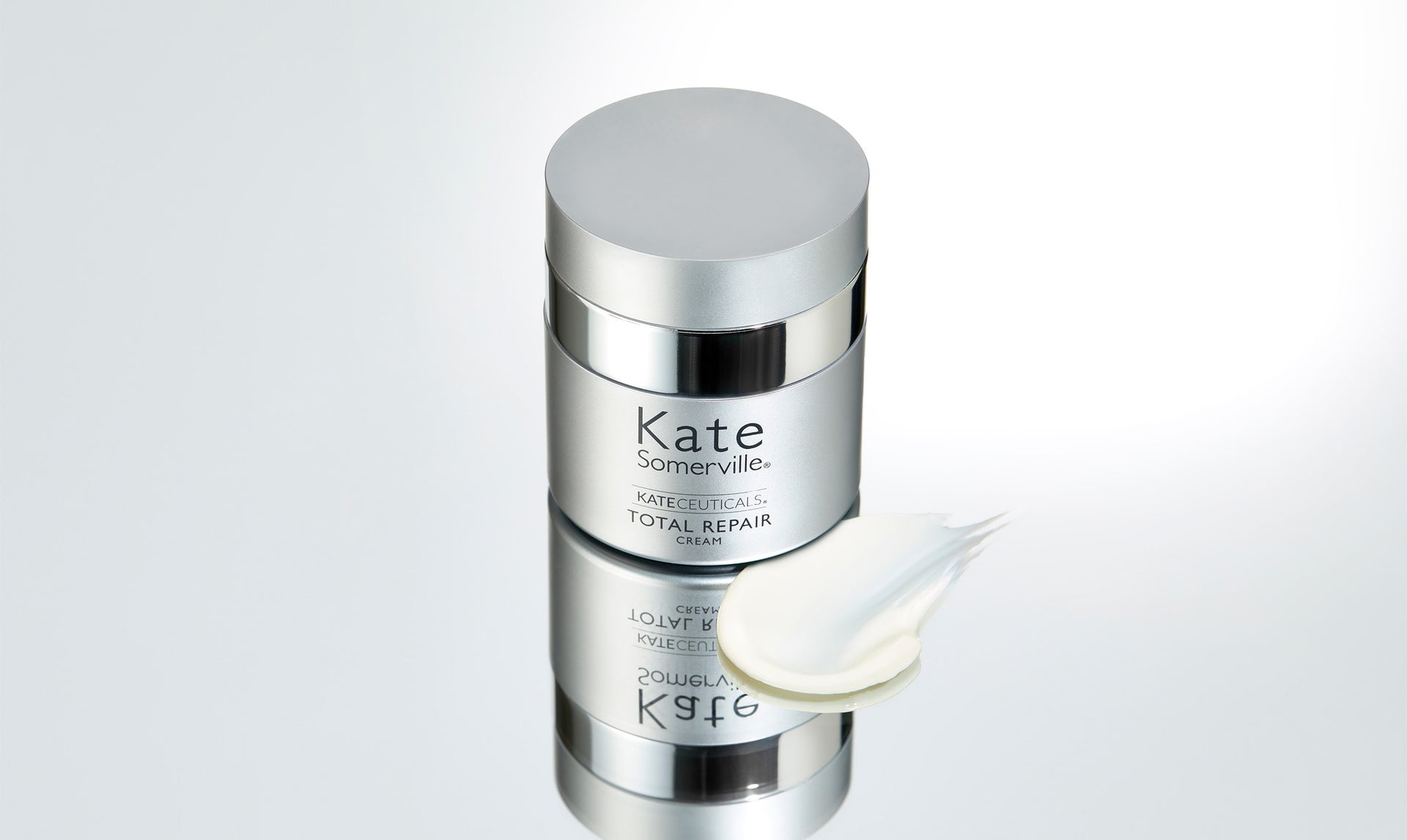 Hydrator vs Moisturizer: What's the Difference?