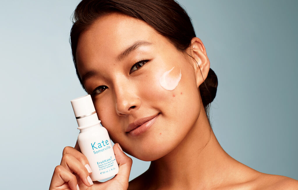 BENZOYL PEROXIDE VS. SALICYLIC ACID WHICH IS THE BETTER ACNEFIGHTING Kate Somerville US