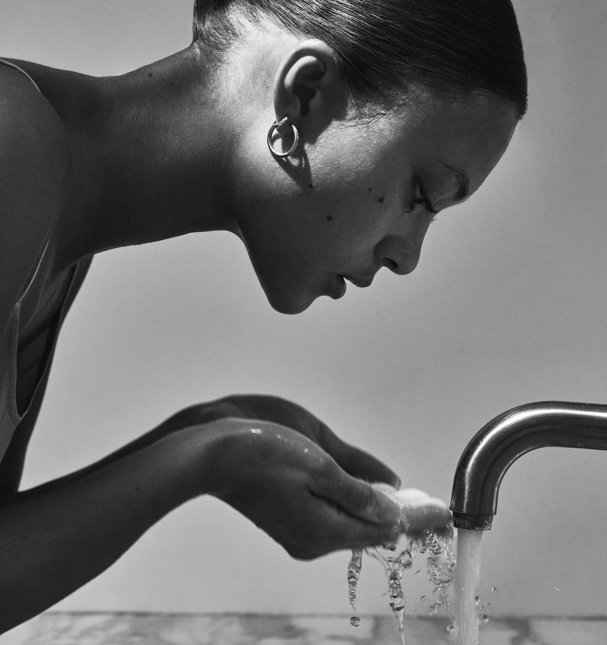 Model applying cleanser, Summer Reset protocol
